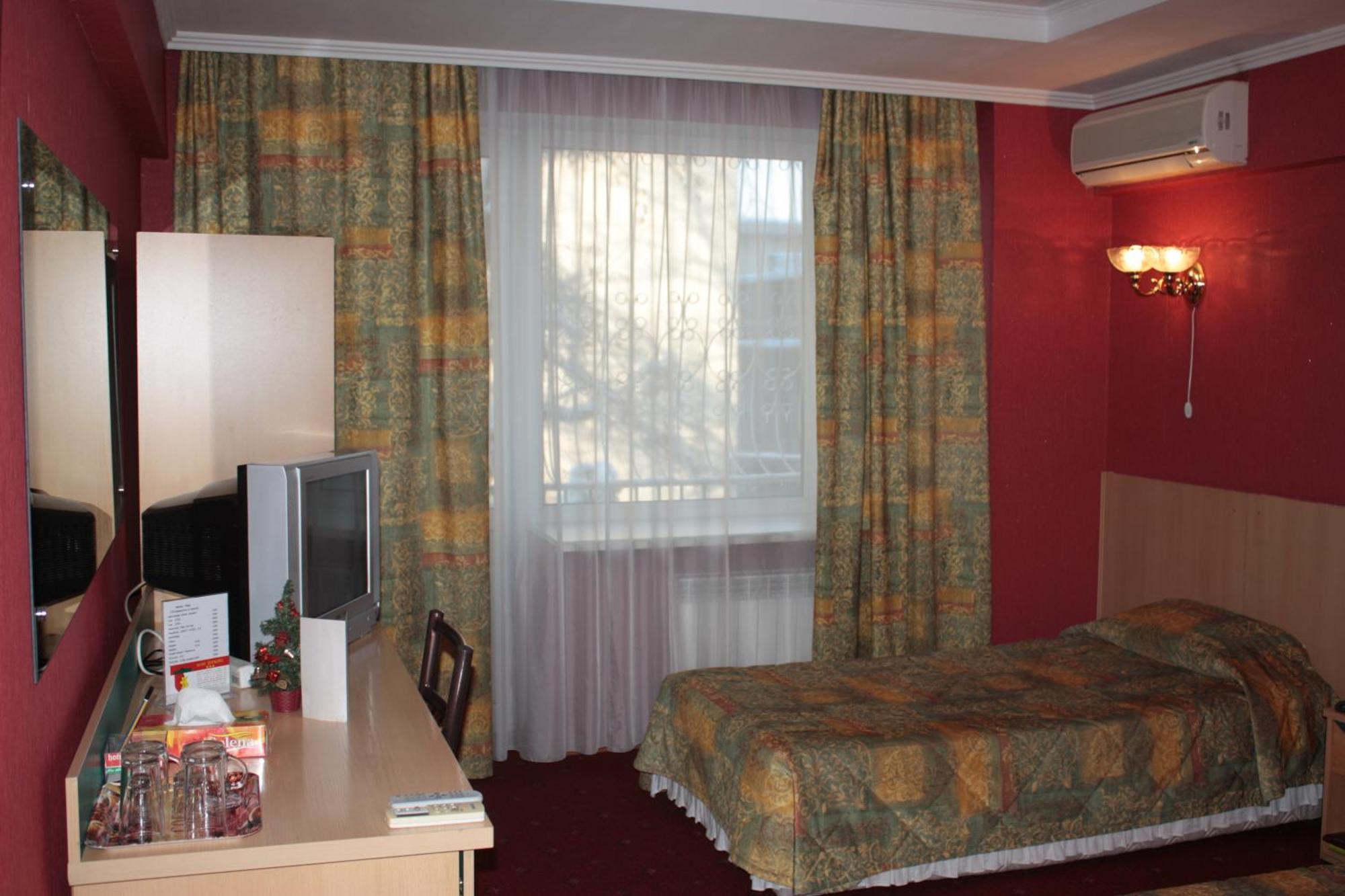 Berkana Hotel Almaty Exterior photo